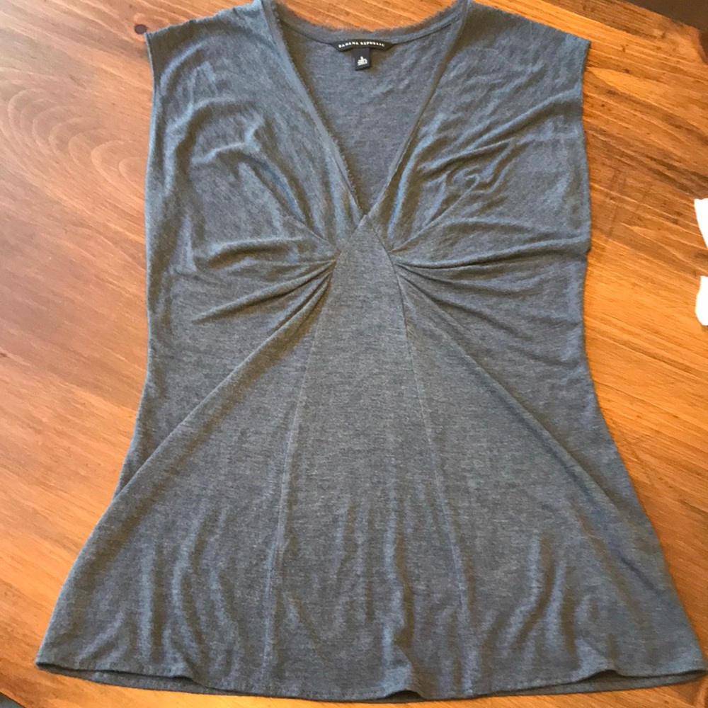 Banana Republic heather navy top